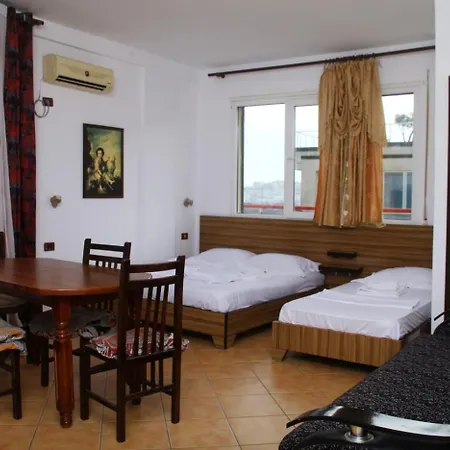 Edurres Beachfront Studio 6 Durres